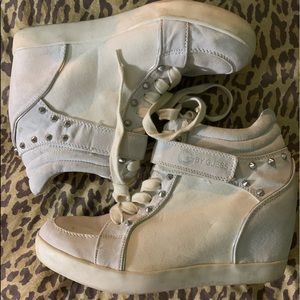 Woman’s Wedge Sneakers